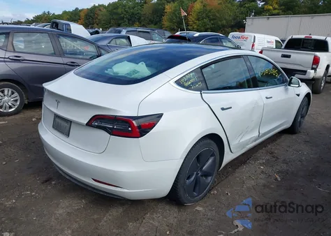 2020 Tesla Model 3 Standard Range Plus Rear-Wheel Drive/Standard Range Rear-Wheel Drive from USA, damaged, VIN 5YJ3E1EA8LF658774